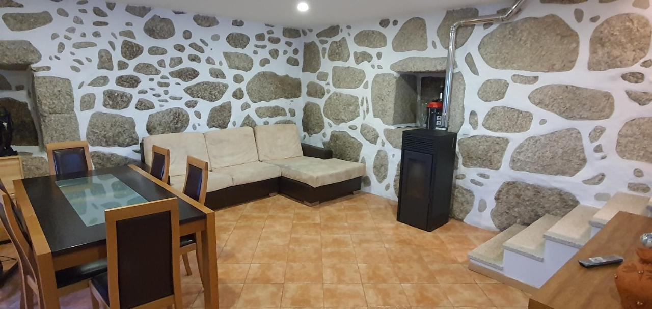 Villa Quinta Da Tormenta -14 Pessoas- Cabeceiras De Basto 2 Casas E Piscina Privada Esterno foto