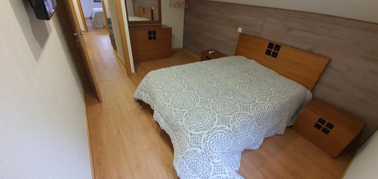 Villa Quinta Da Tormenta -14 Pessoas- Cabeceiras De Basto 2 Casas E Piscina Privada Esterno foto