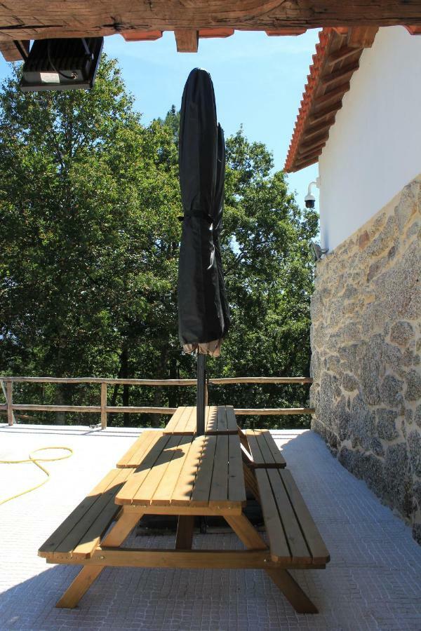 Villa Quinta Da Tormenta -14 Pessoas- Cabeceiras De Basto 2 Casas E Piscina Privada Esterno foto