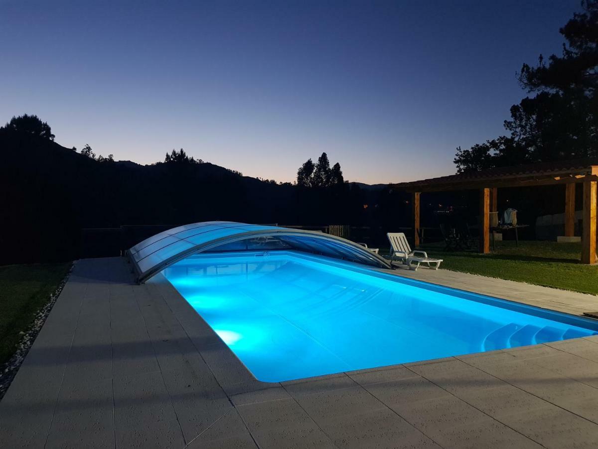 Villa Quinta Da Tormenta -14 Pessoas- Cabeceiras De Basto 2 Casas E Piscina Privada Esterno foto